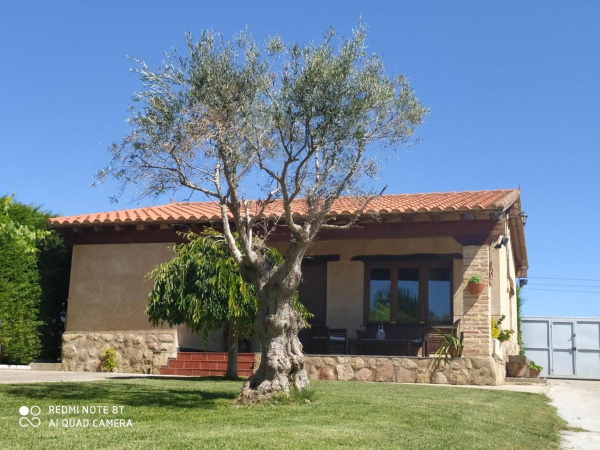 Vila Refugio Con Casitas Infantiles Zamora Exteriér fotografie