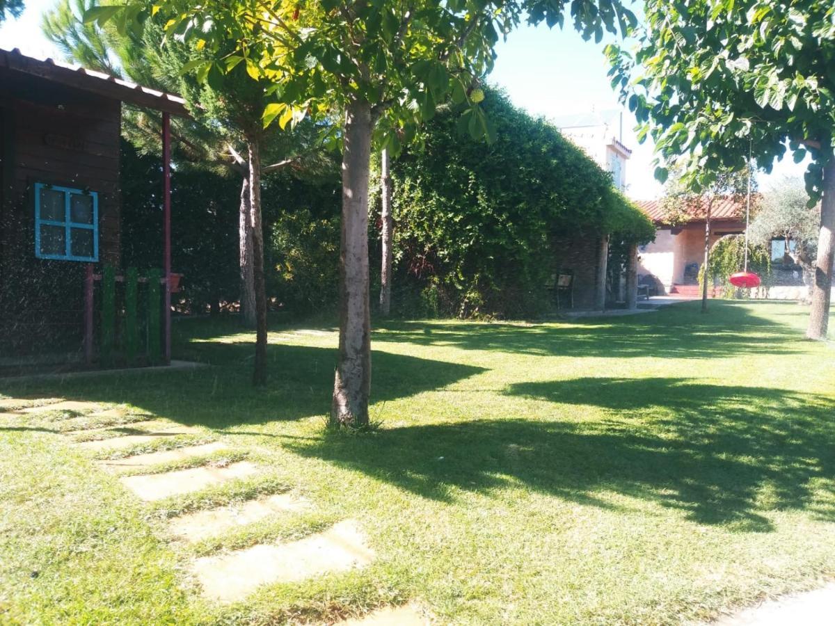 Vila Refugio Con Casitas Infantiles Zamora Exteriér fotografie